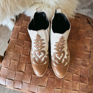 Lark || Bone + Camel