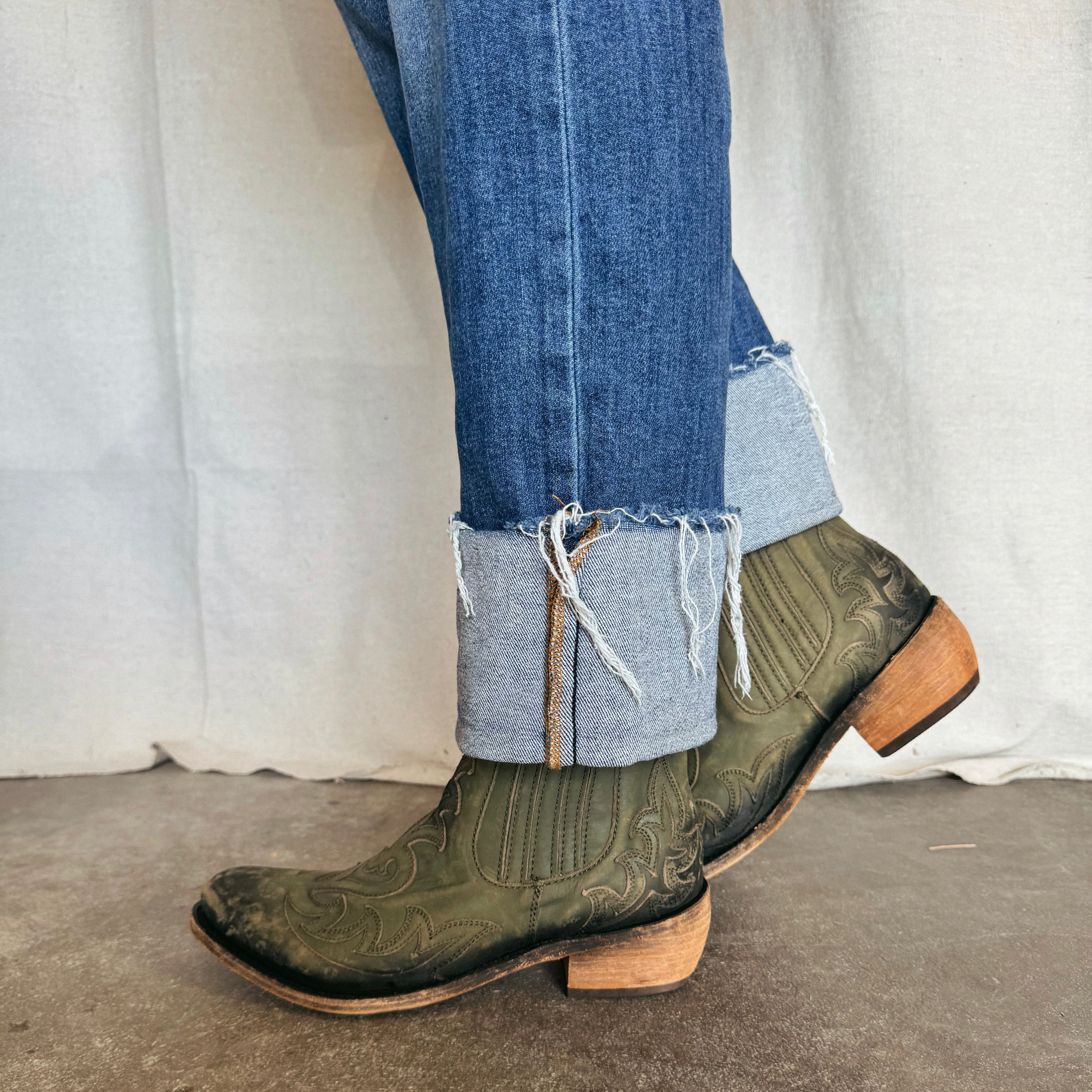 Lark [Olive]