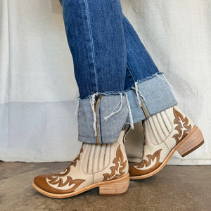 Lark || Bone + Camel