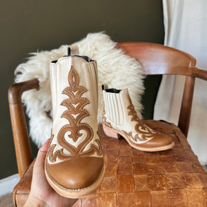 Lark || Bone + Camel
