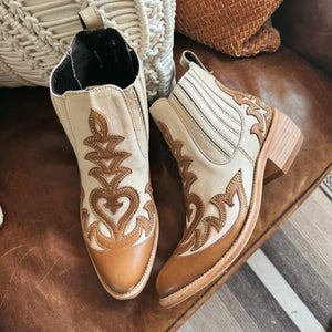 Lark || Bone + Camel